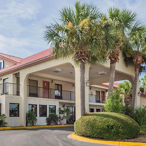 Days Inn By Wyndham Destin